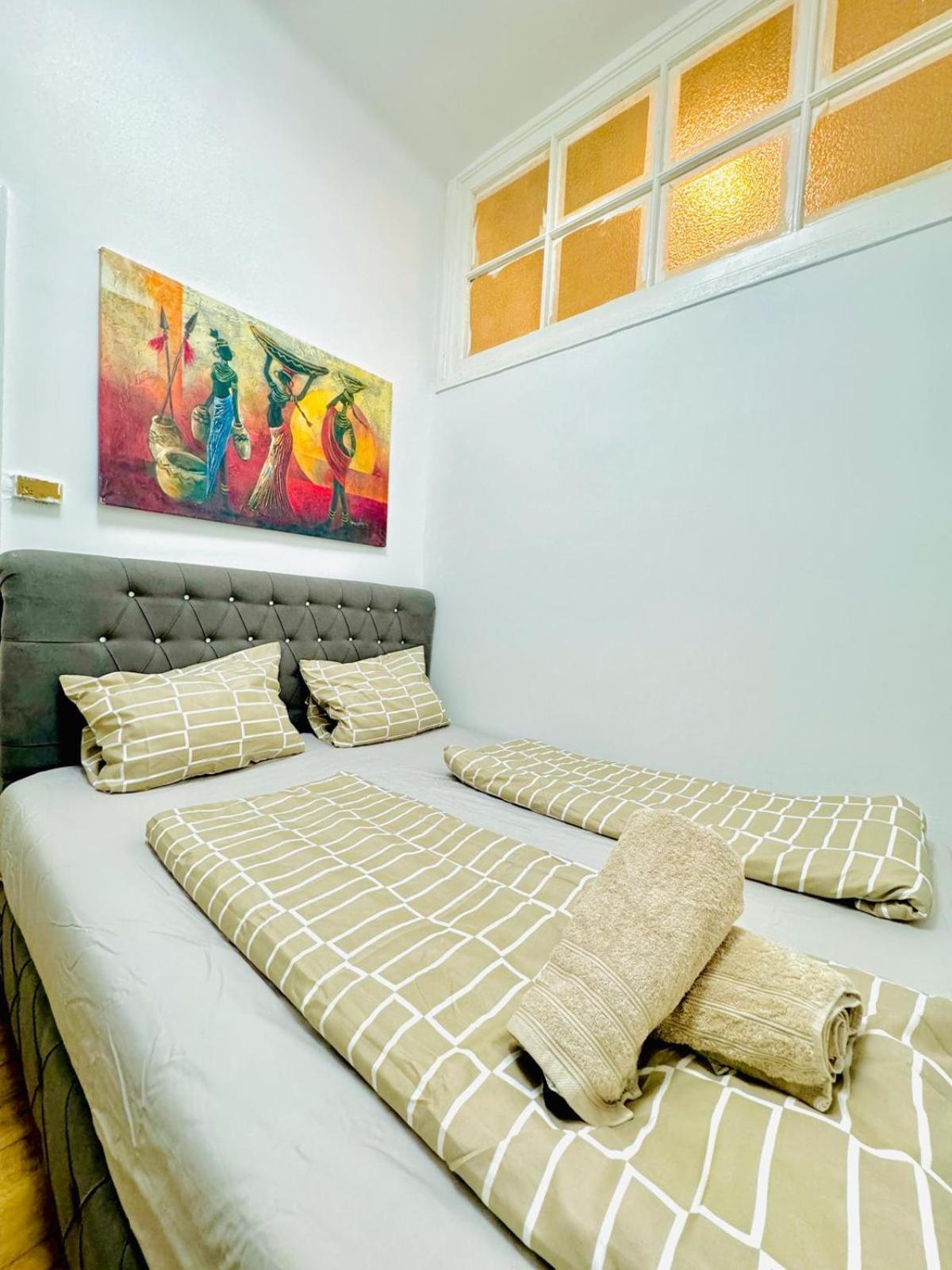 Cozy 9Br Shared Apartment, Only 12Min Walk To Augarten Wina Bagian luar foto