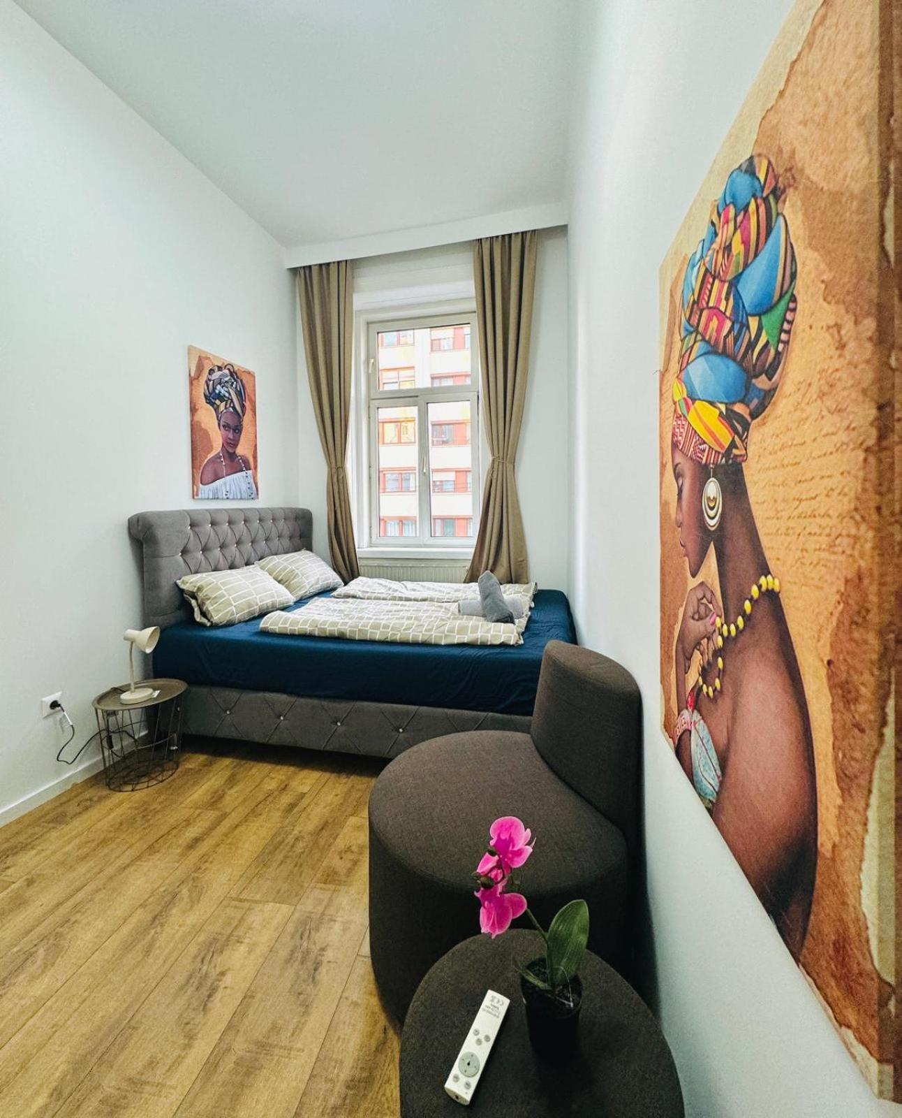 Cozy 9Br Shared Apartment, Only 12Min Walk To Augarten Wina Bagian luar foto