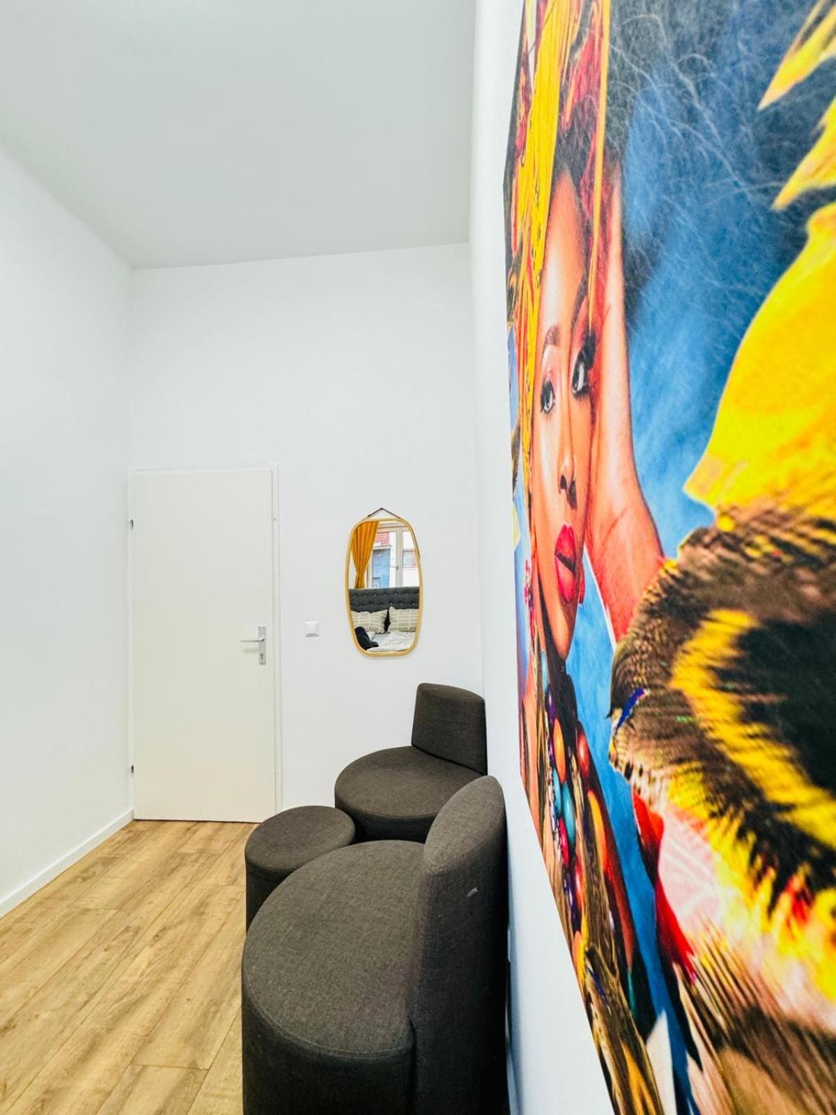 Cozy 9Br Shared Apartment, Only 12Min Walk To Augarten Wina Bagian luar foto