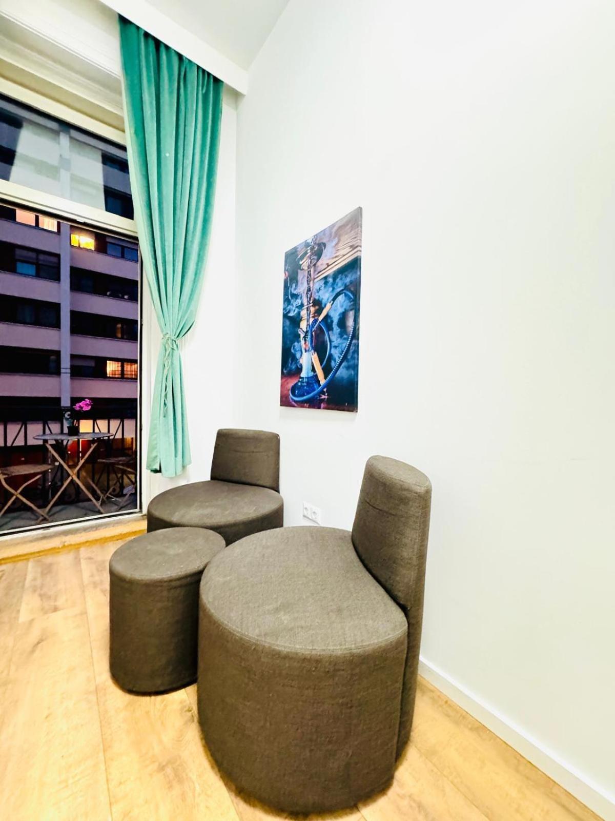 Cozy 9Br Shared Apartment, Only 12Min Walk To Augarten Wina Bagian luar foto