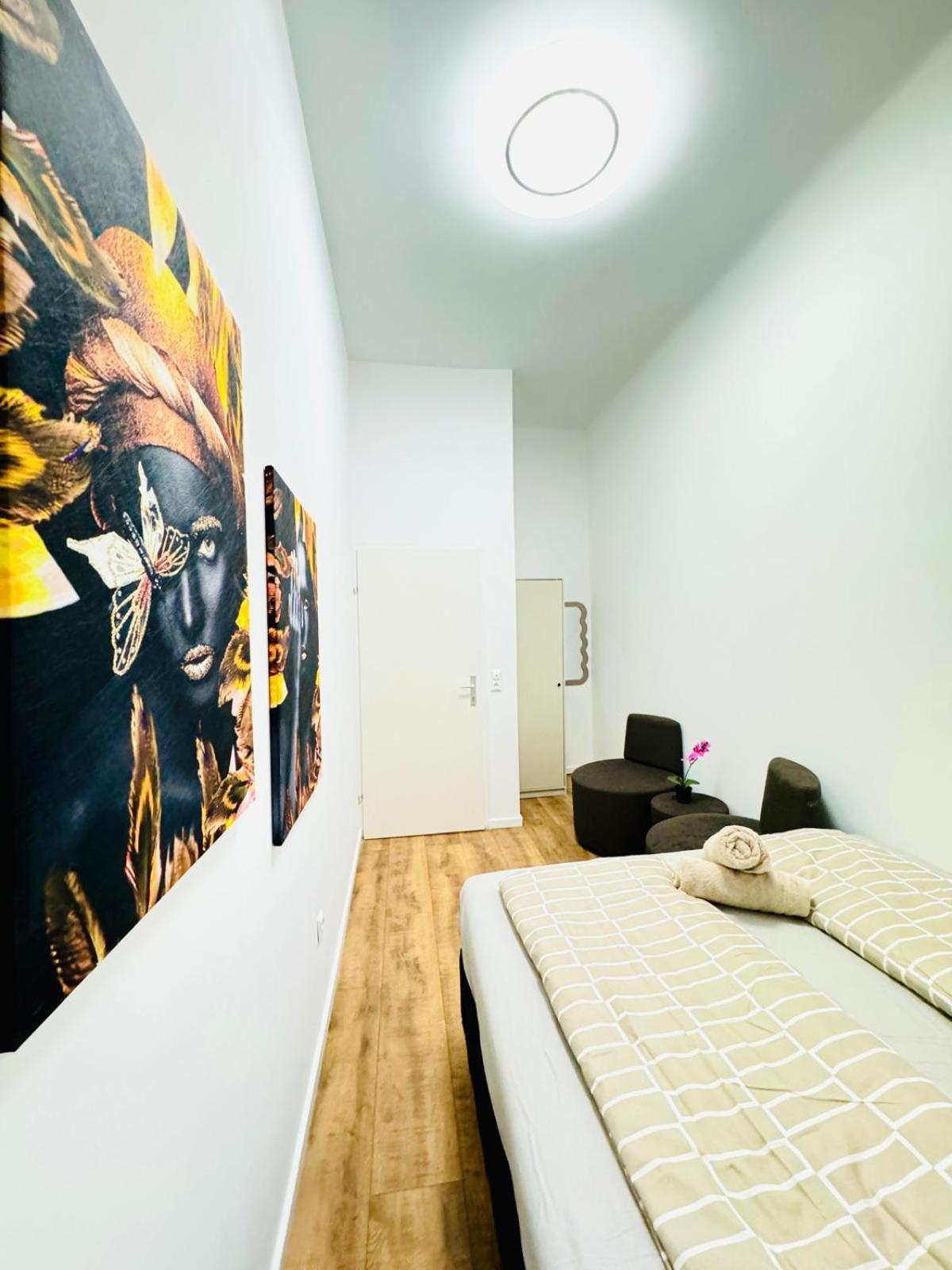 Cozy 9Br Shared Apartment, Only 12Min Walk To Augarten Wina Bagian luar foto
